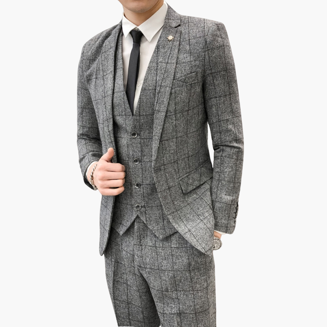 ERIC | Stylish Tailored Fit Men’s 3-Piece Suit for Weddings and Special Events