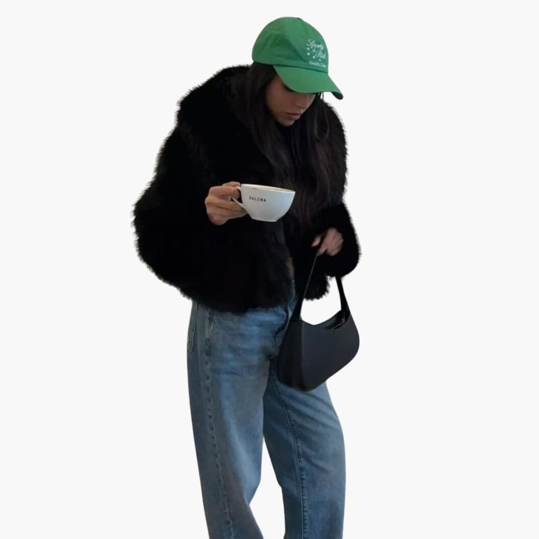 SARA | Luxurious Faux Fur Jacket - Women's Winter Elegance
