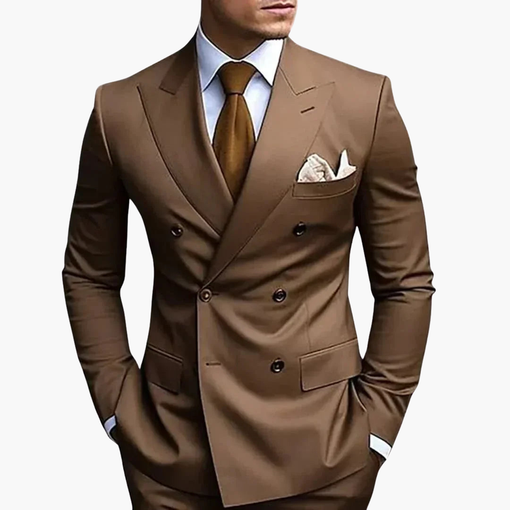 Men’s Slim Fit Double-Breasted Suit with Peak Lapels and Modern Cut