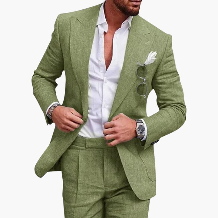 Men's Two-Piece Suit with Slim Fit and Structured Shoulders